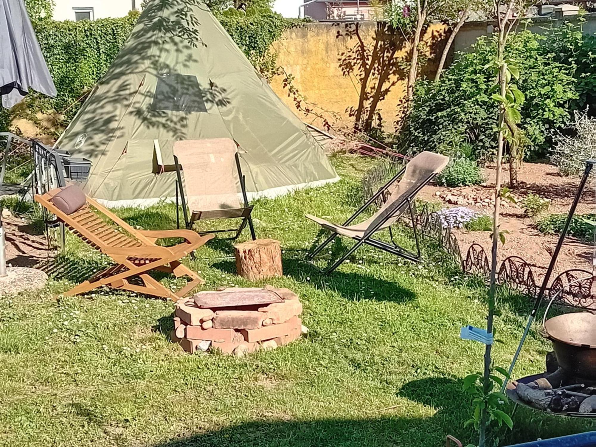 Camping Under The Walnut In Your Own Tent On A Shared Lot And Shared Bathroom Ljubljana Kültér fotó